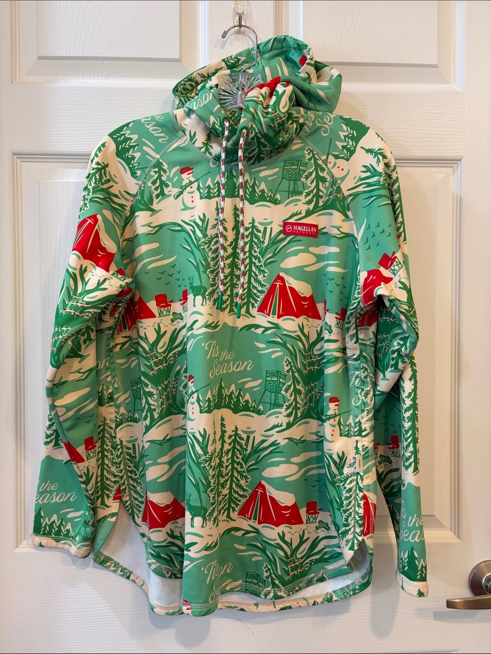 Magellan Outdoors Green Holiday Print Pullover Hoodie with Red Accents